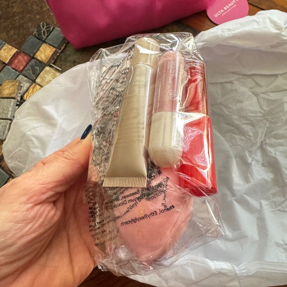 Ulta Beauty Pink Make Up Cosmetic Bag - Picture 6 of 6